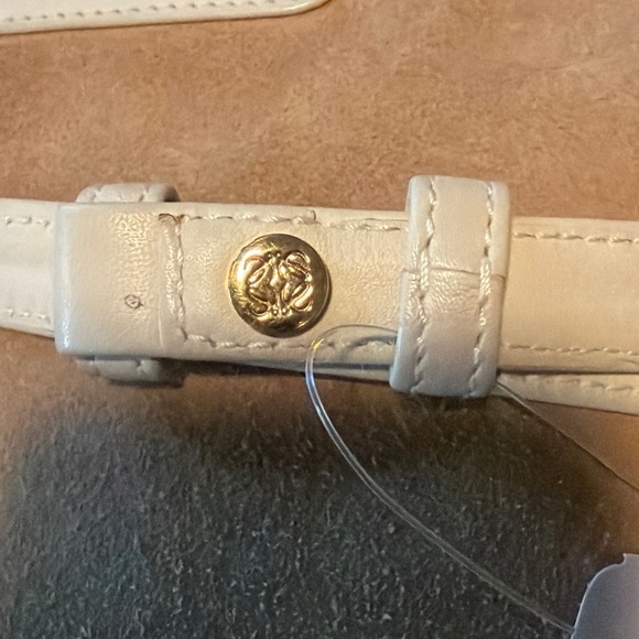 💯Loewe Tan and Cream Suede Crossbody Bag - Picture 9 of 16